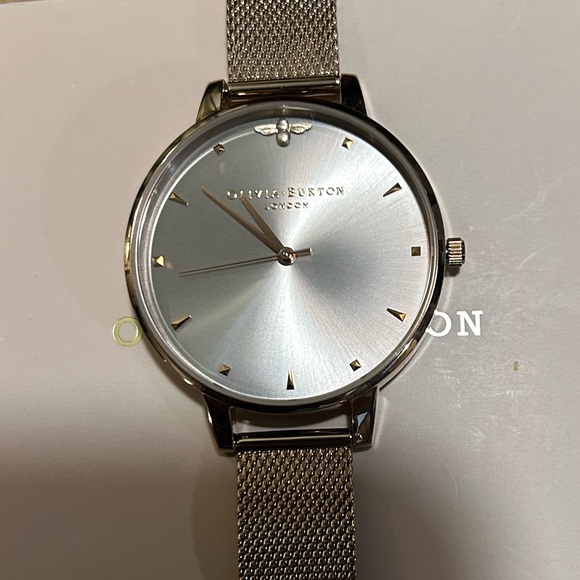 OLIVIA BURTON WATCH WITH 34mm ROSE GOLD WITH GREY TONE FACE & MESHBRACELET - Picture 2 of 6